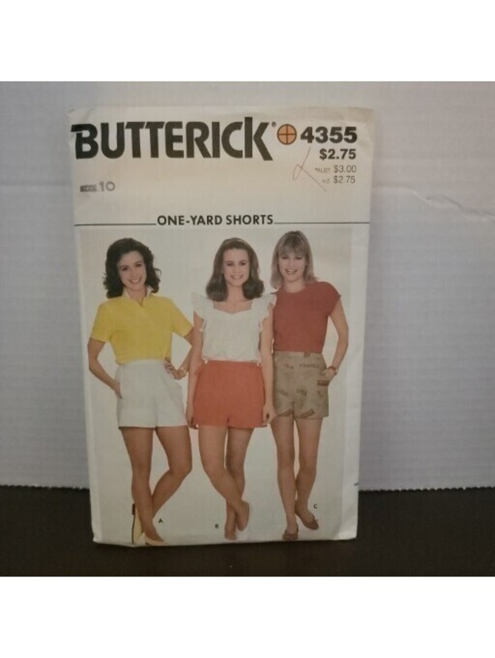 One-Yard Shorts - Butterick  Sewing Pattern - Size 10